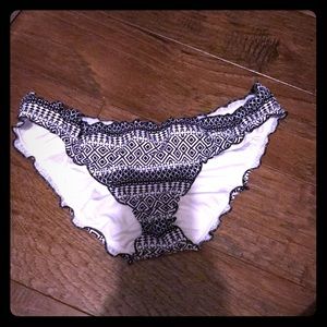 Ruffle edge low rise bikini bottom